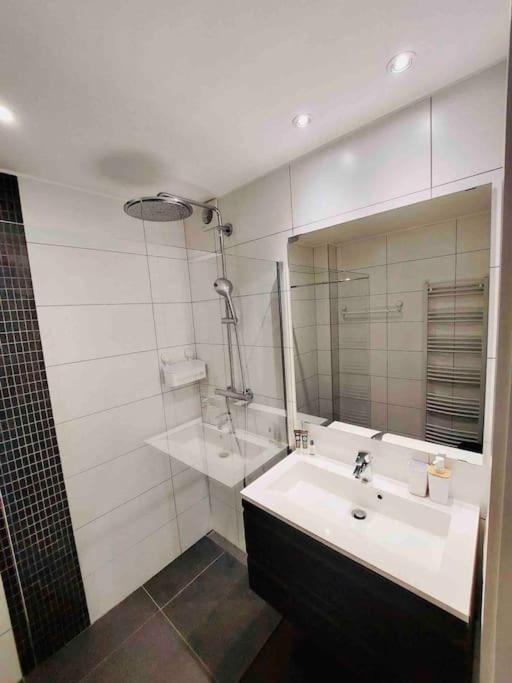 Appartement Cosy & Lumineux Au Coeur De Liege! Liège Exterior foto